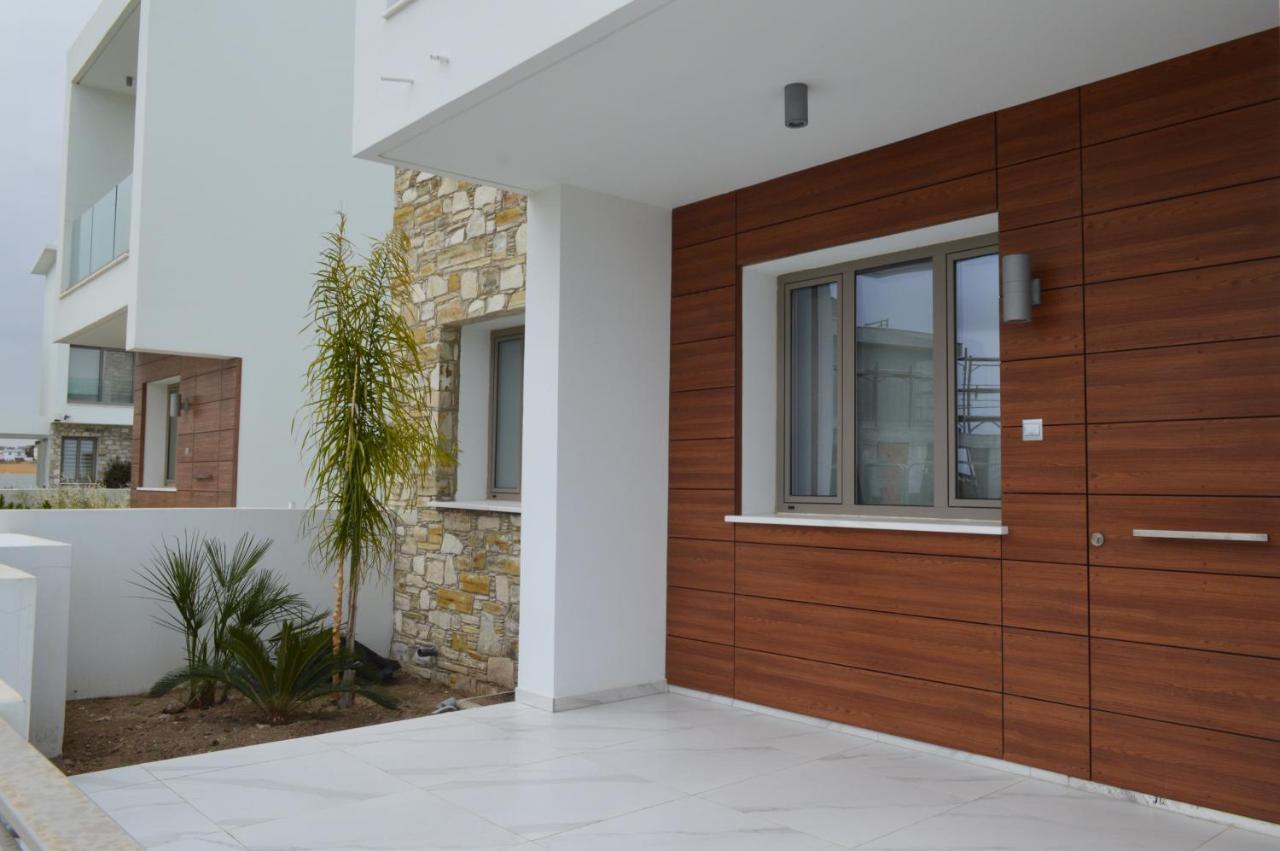 Palm Tree Villas Livadhia Esterno foto