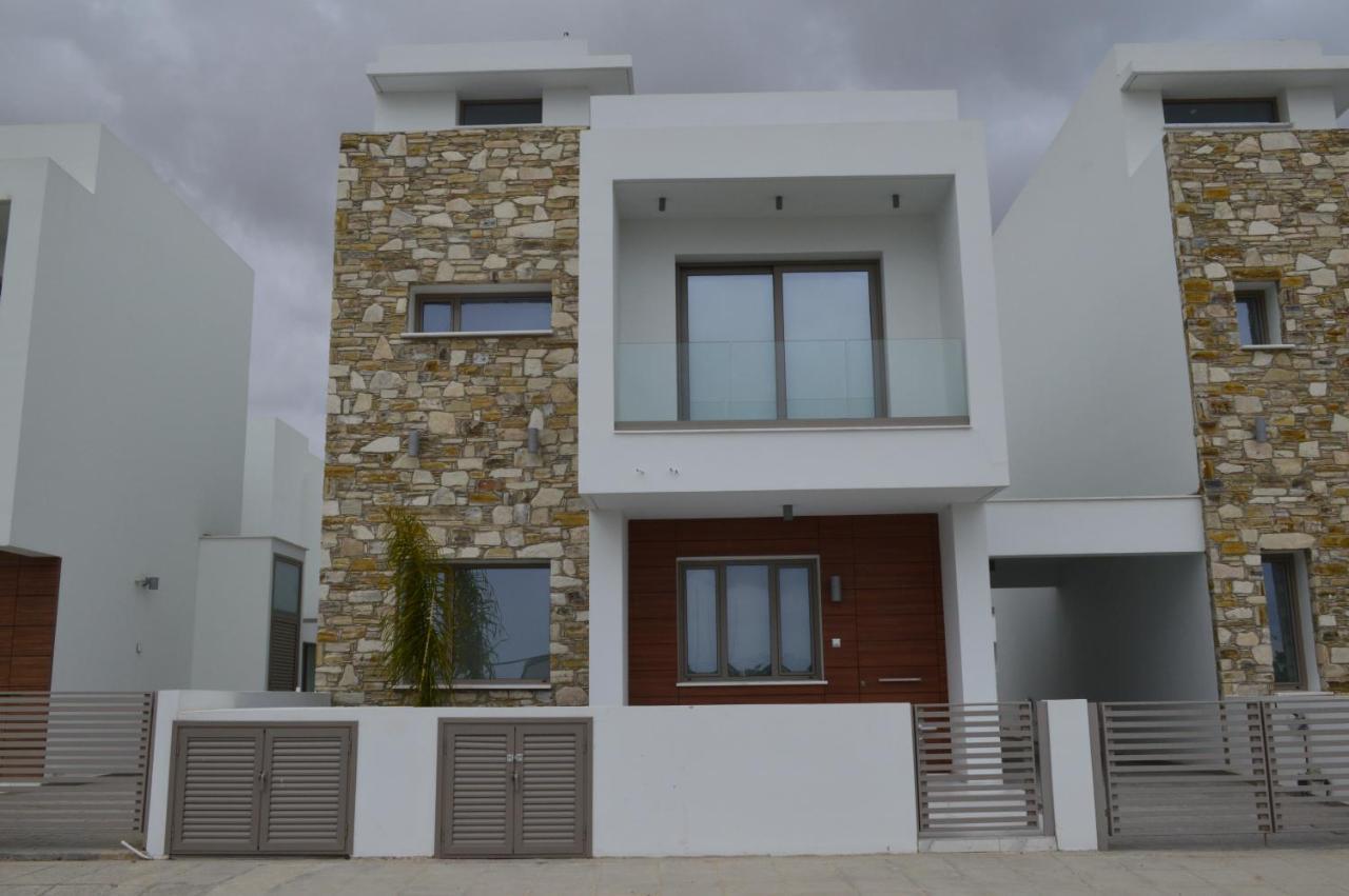 Palm Tree Villas Livadhia Esterno foto